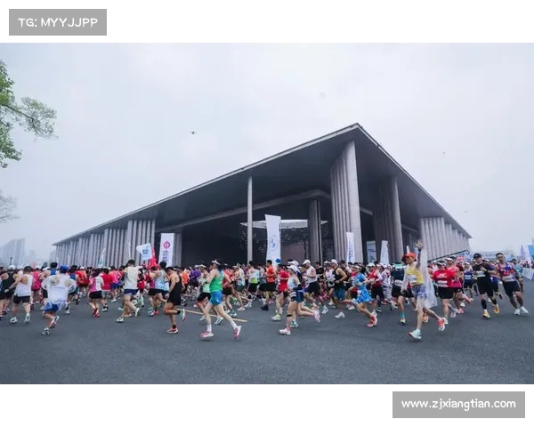 2025杭州梦想小镇半程马拉松激情启程跑者齐聚挑战极限 2025杭州梦想小镇半程马拉松激情启程跑者齐聚挑战极限